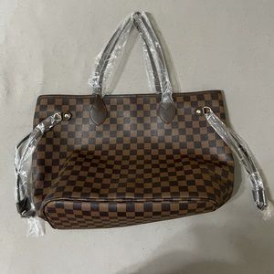 NWT Checkered Tote from Pink Lily Boutique!